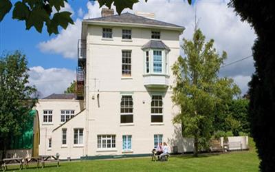 CAMBRIDGE ACADEMY OF ENGLISH - Girton