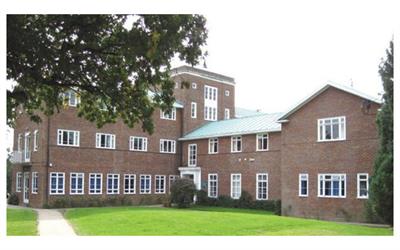 CHURCHILL HOUSE- London Elstree