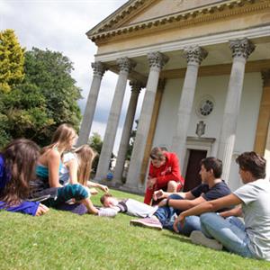 EMBASSY ENGLISH - London Gatton Park