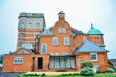 WIMBLEDON SCHOOL OF ENGLISH - Pangbourne College